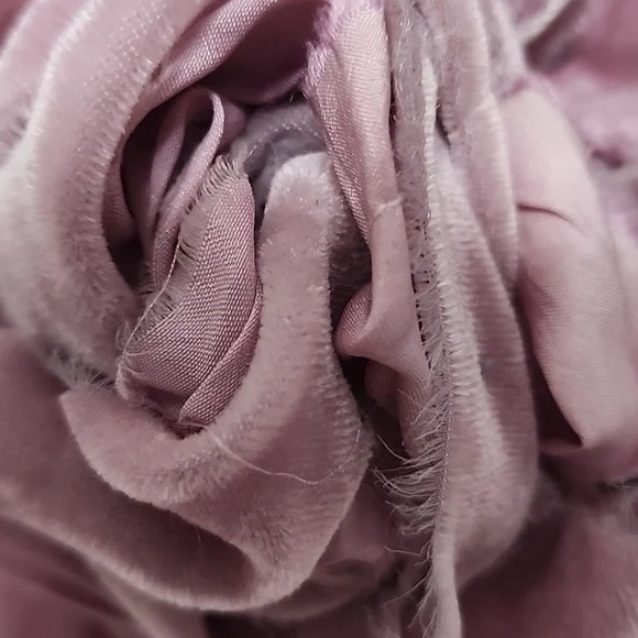 JABOT ๐ LAVENDER VELVET ROSE๐MOSSIE ANNA ARTISAN DESIGN ๐ NWT - Picture 3 of 5